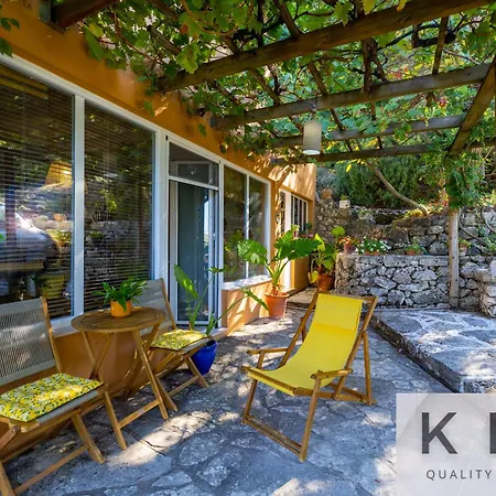 Anti-pera With Private Pool In Dilinata Village! Βίλα *