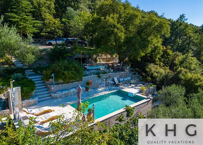 Anti-pera With Private Pool In Dilinata Village! Villa